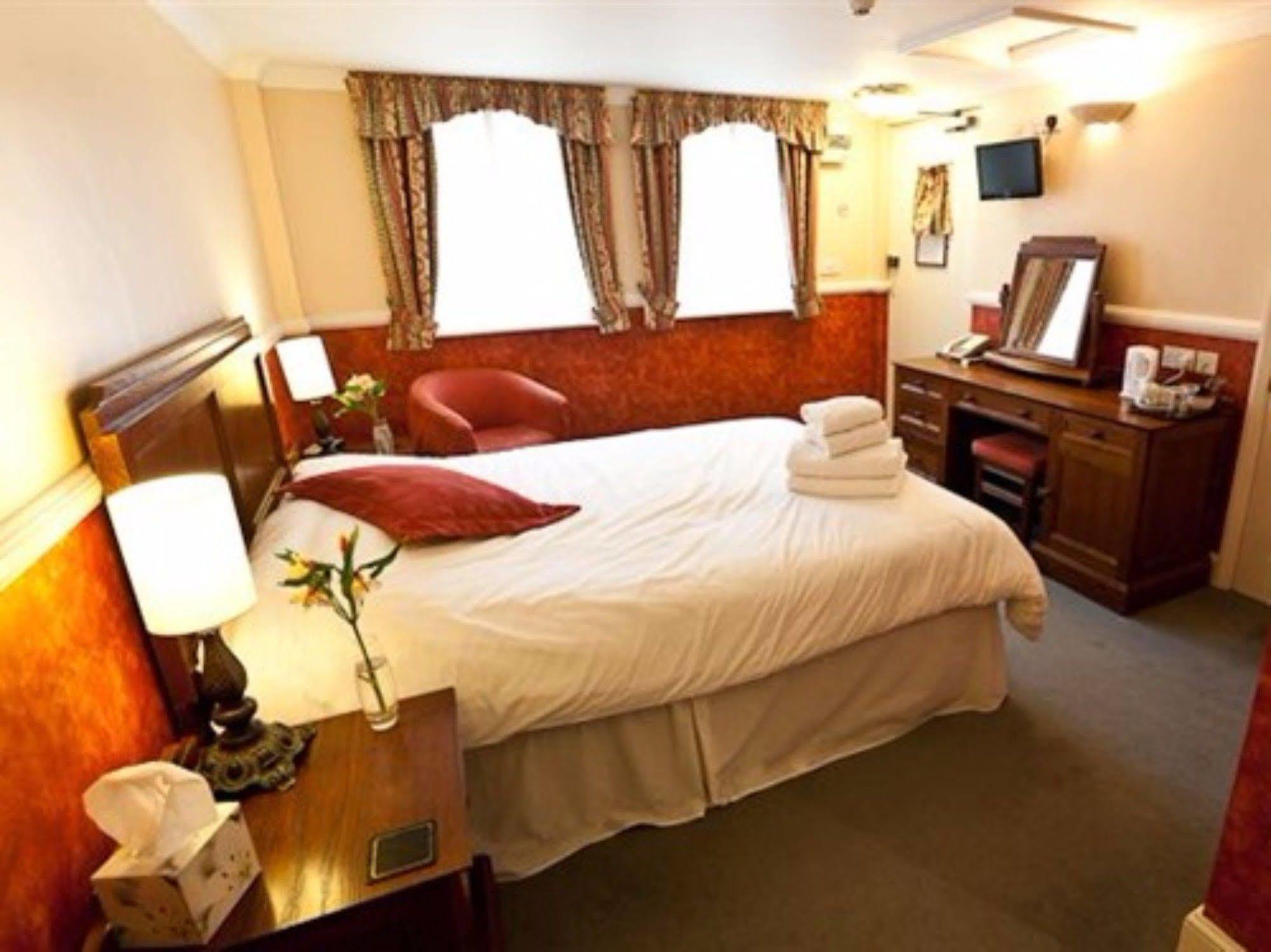 The Three Kings - Inn Bury St. Edmunds Exteriér fotografie